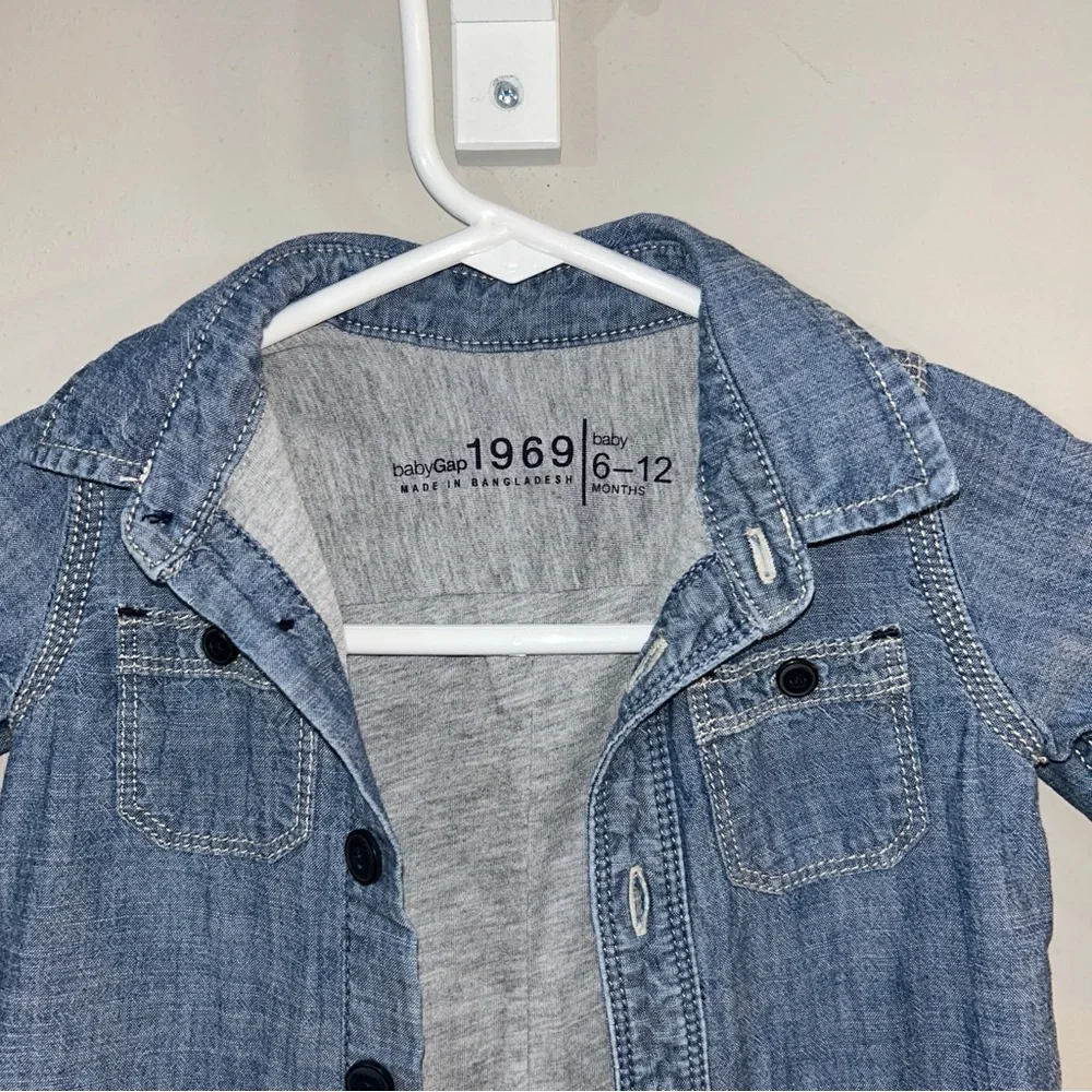 Baby Gap Denim Jumpsuit Size 6-12 month